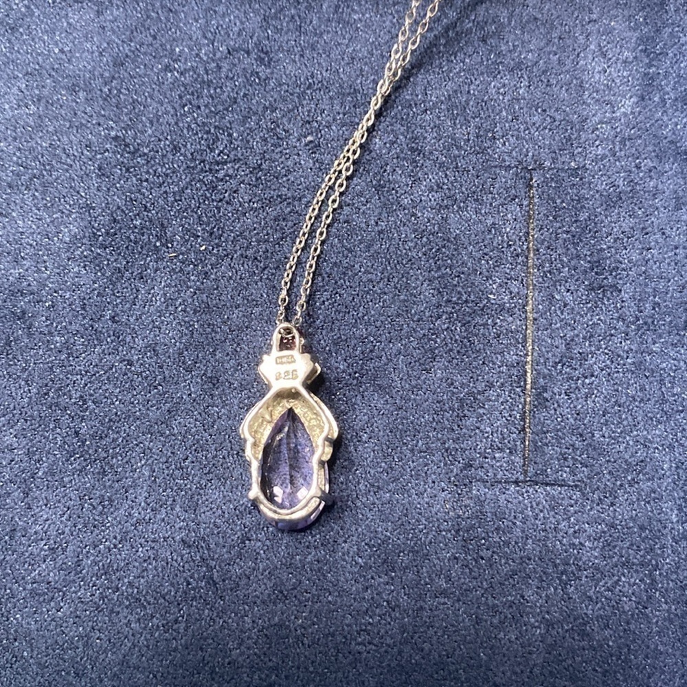 JTV S/S 2.2 8 CTW pink amethyst with pink trim pendant with 18 inch chain - Picture 2 of 7